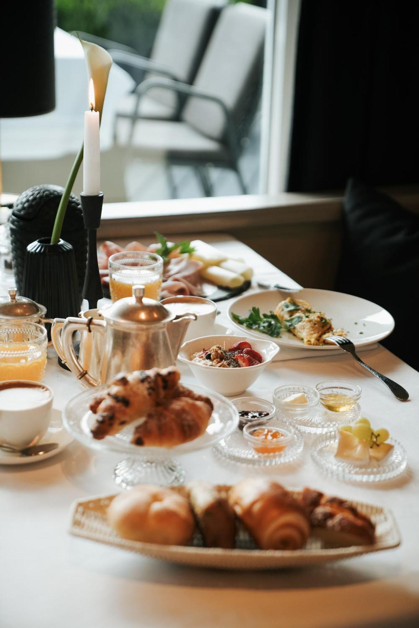 Tirolensis Hotel Тесимо Екстериор снимка