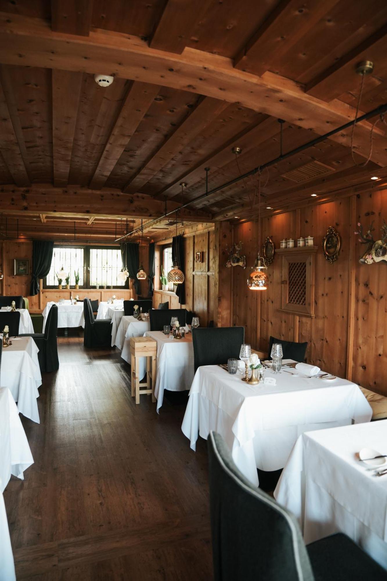 Tirolensis Hotel Тесимо Екстериор снимка