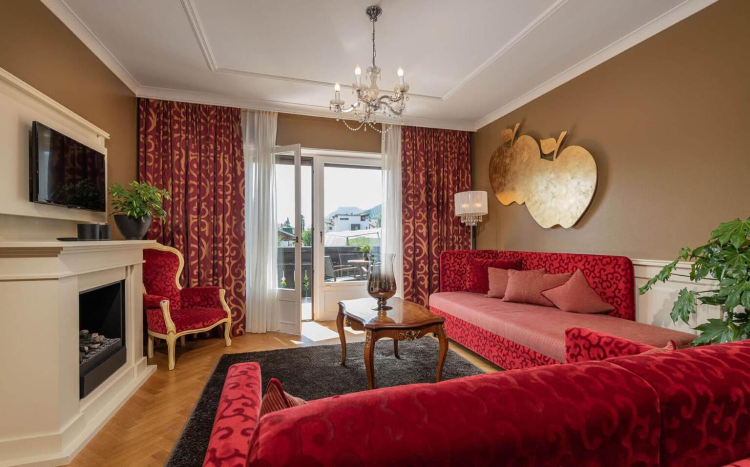 Tirolensis Hotel Тесимо Екстериор снимка