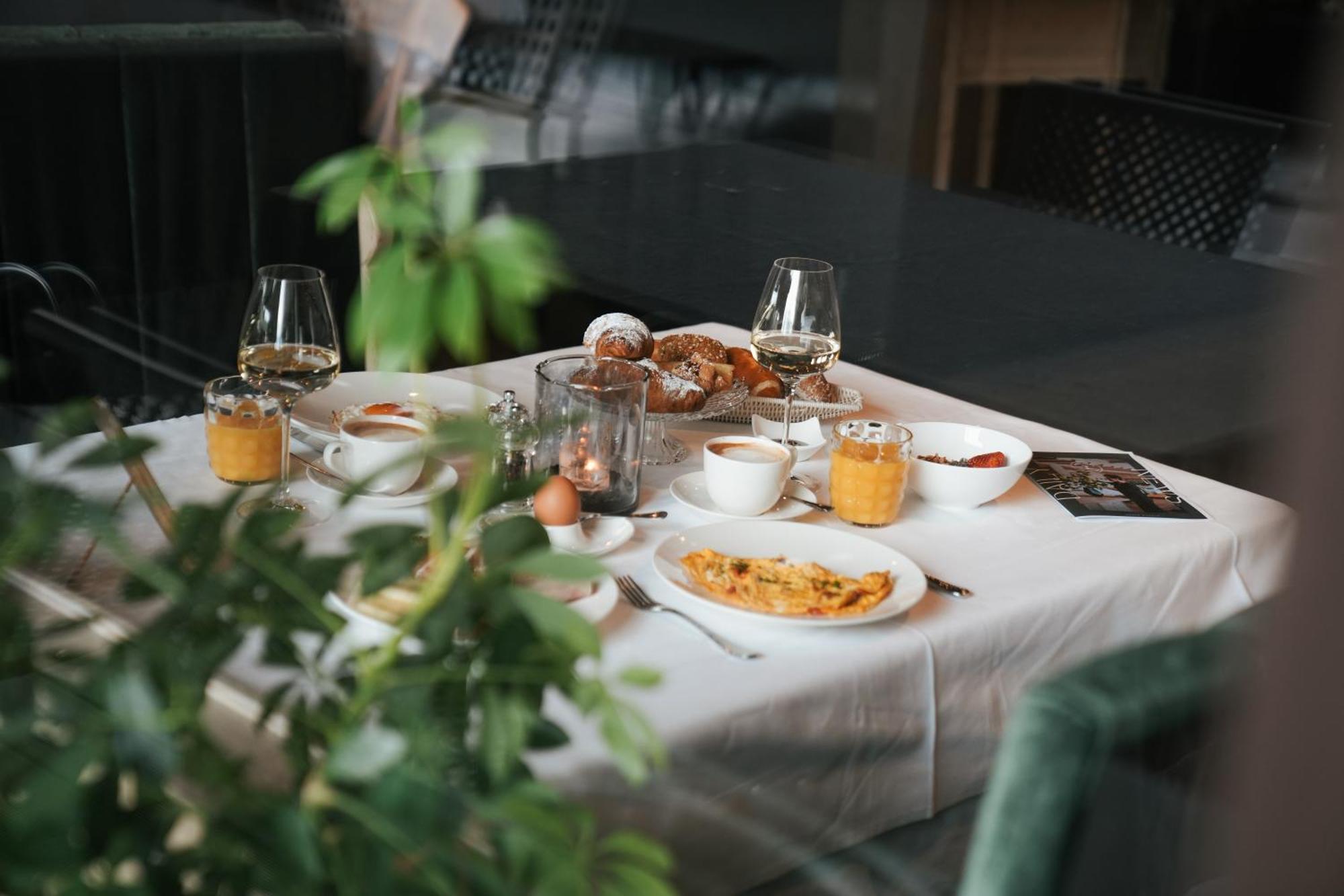Tirolensis Hotel Тесимо Екстериор снимка