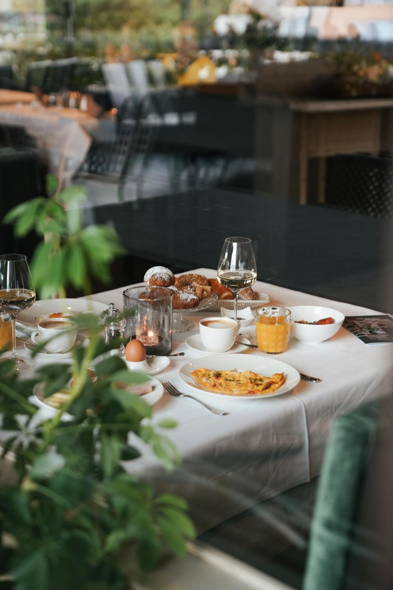 Tirolensis Hotel Тесимо Екстериор снимка